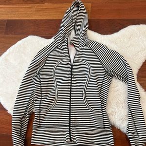 Lululemon Scuba Hoodie Striped Size 8